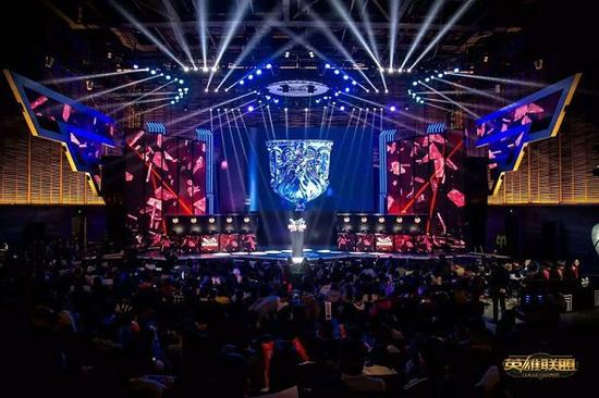 以高爆发融 以高爆发融