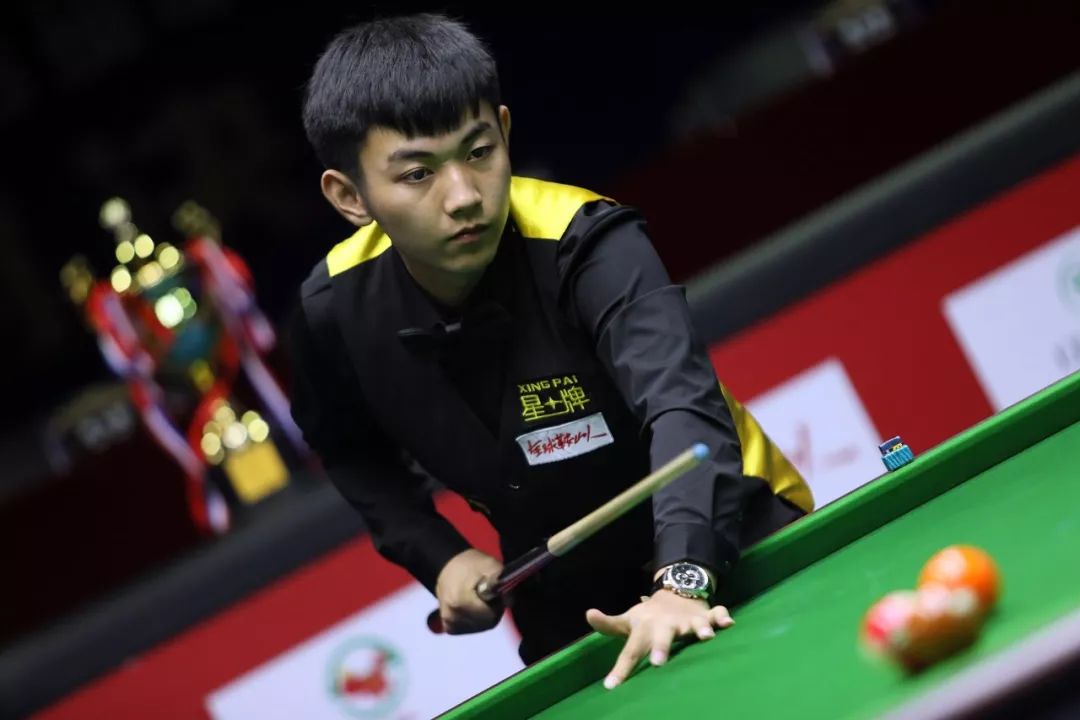 而是对二点 而是对二点